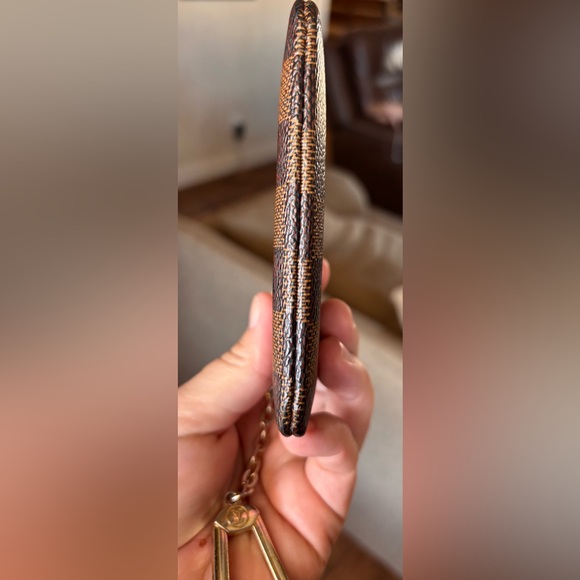 Authentic Louis Vuitton Damier Ebene Key Pouch / Key Cles Wallet - Picture 3 of 9